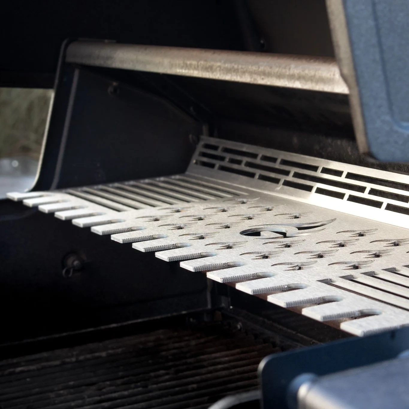 Broil King Stainless Steel Warming Rack Premium image 2